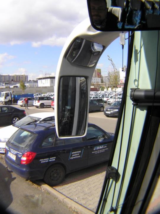 Robôs industriais-7