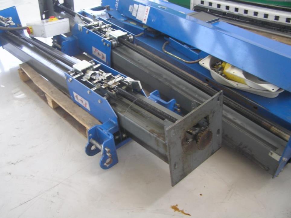 Robôs industriais-6