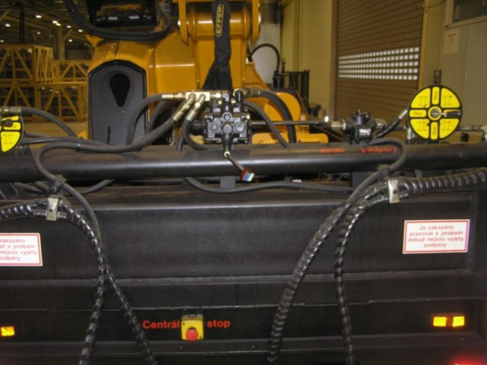 Robôs industriais-5