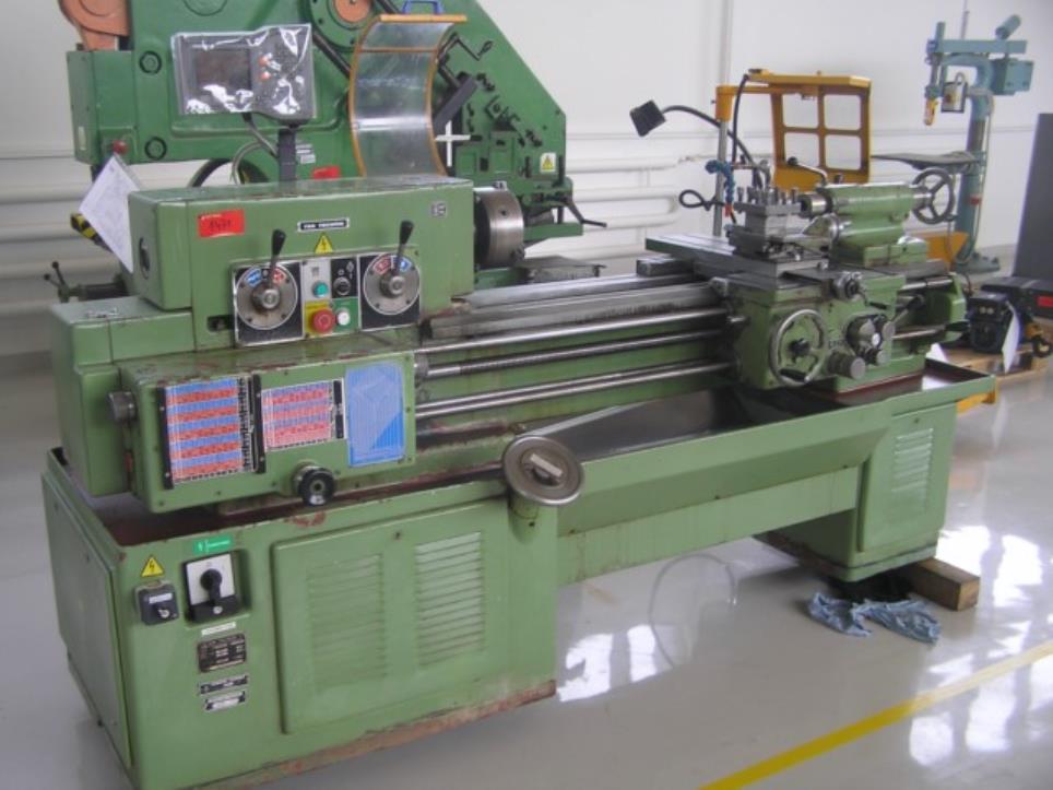 Robôs industriais-1