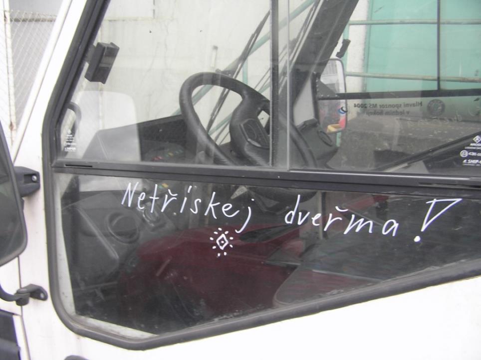 Robôs industriais-14