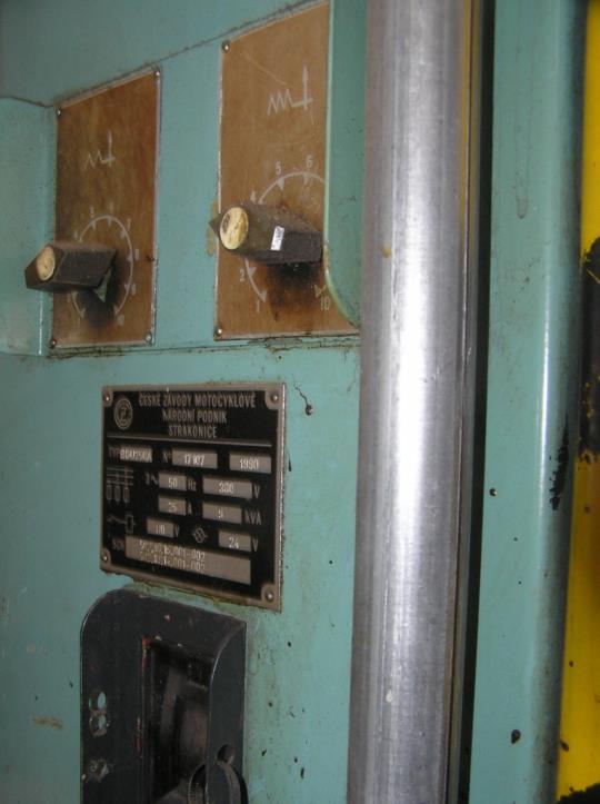 Robôs industriais-10