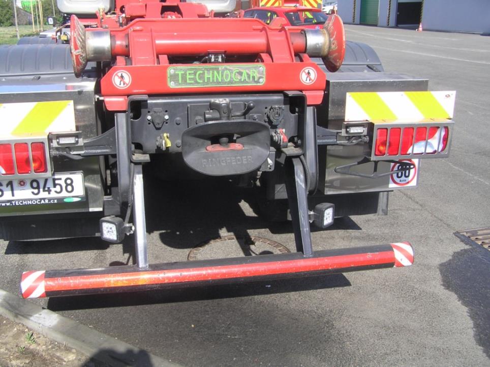 Robôs industriais-12