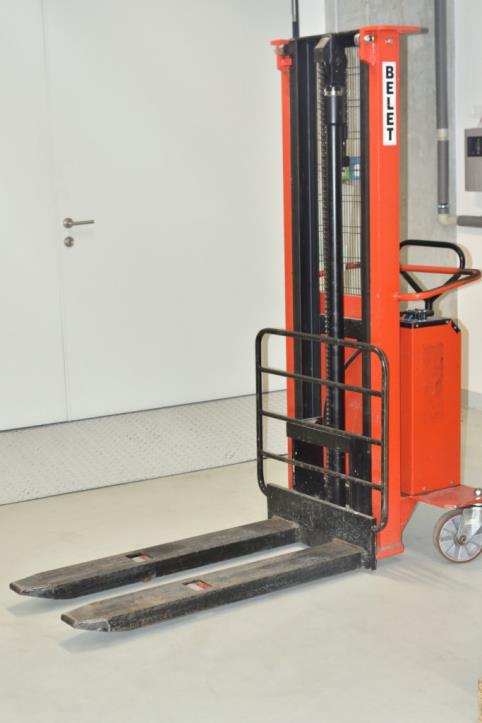 Robôs industriais-35