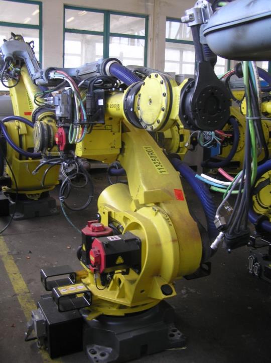 Robôs industriais-4