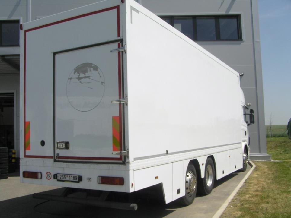 Robôs industriais-8