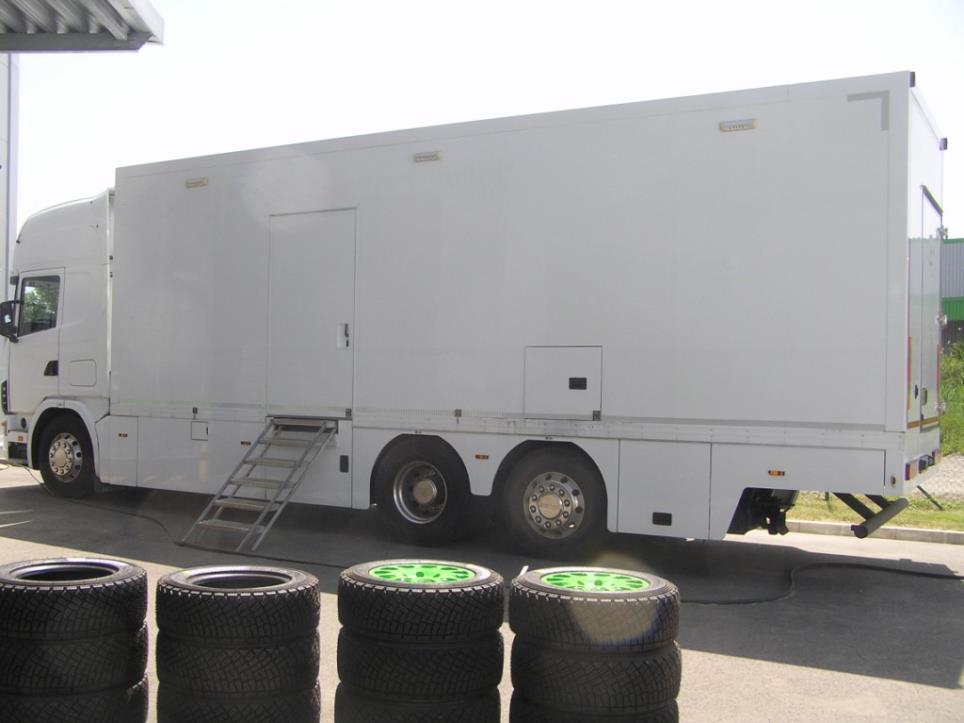 Robôs industriais-12