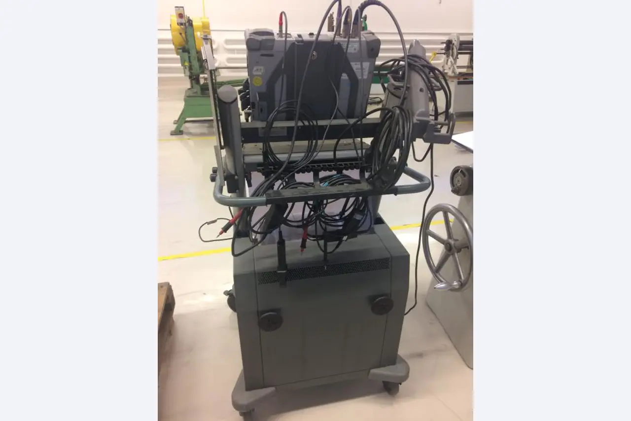 Prumyslových robotu-3