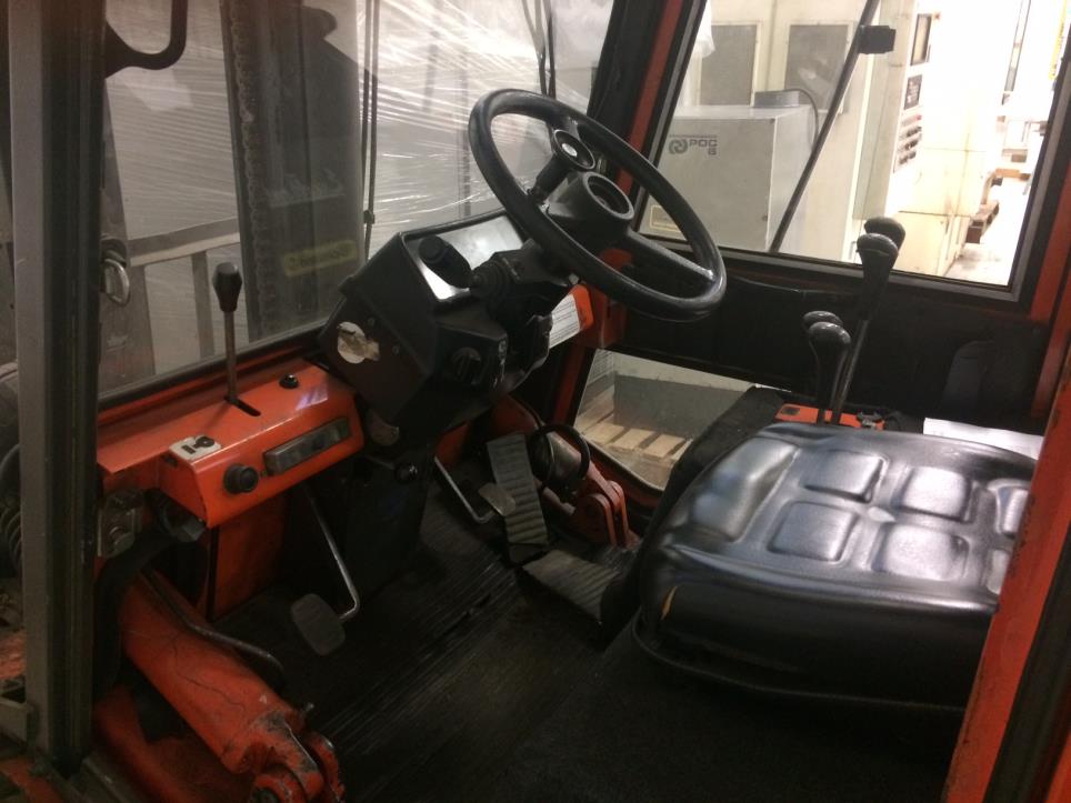 Prumyslových robotu-8