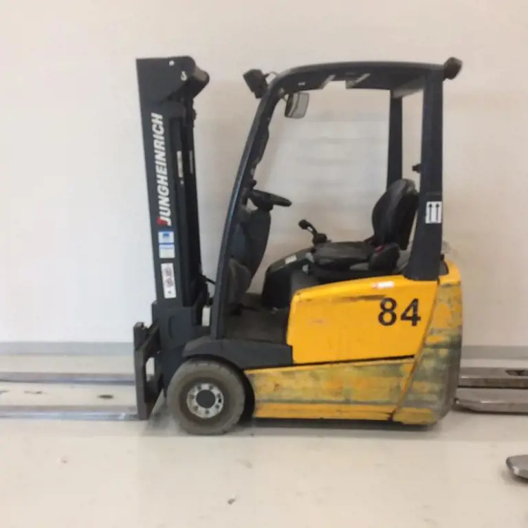 Electric forklift Jungheinrich EFG 215