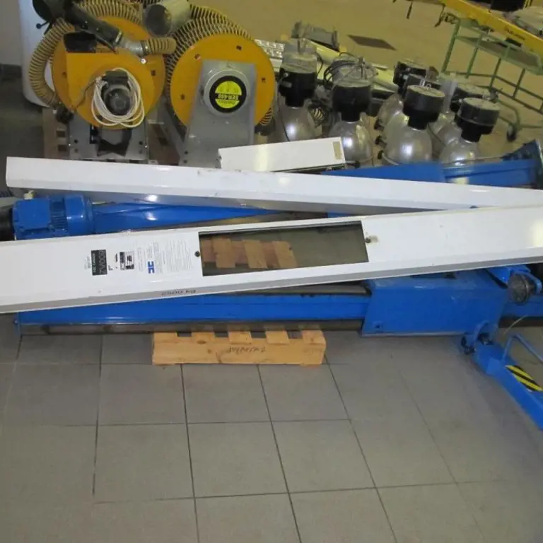 auto hoist J.C.R. s. r. o. Liberec ZC-25/K