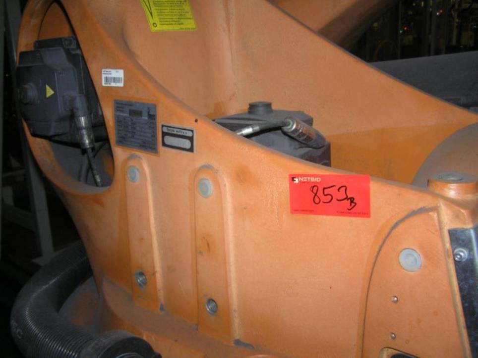 metal working machinery and industrial robots-4