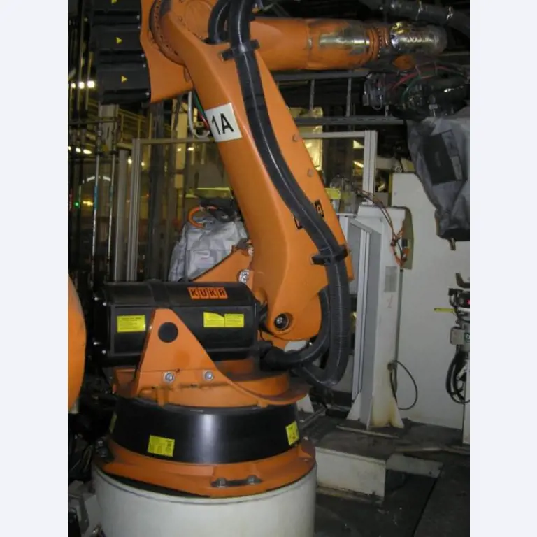 metal working machinery and industrial robots-1