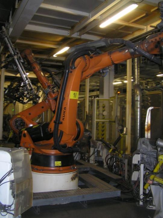 metal working machinery and industrial robots-4