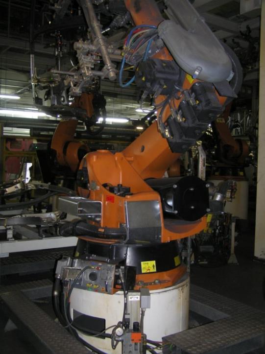 metal working machinery and industrial robots-5