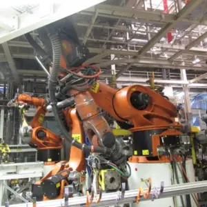 Industrijski robot 10D KUKA