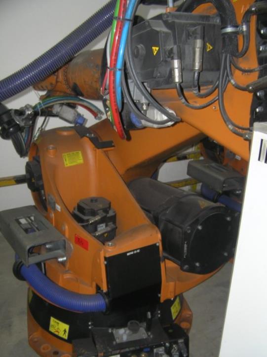 metal working machinery and industrial robots-5