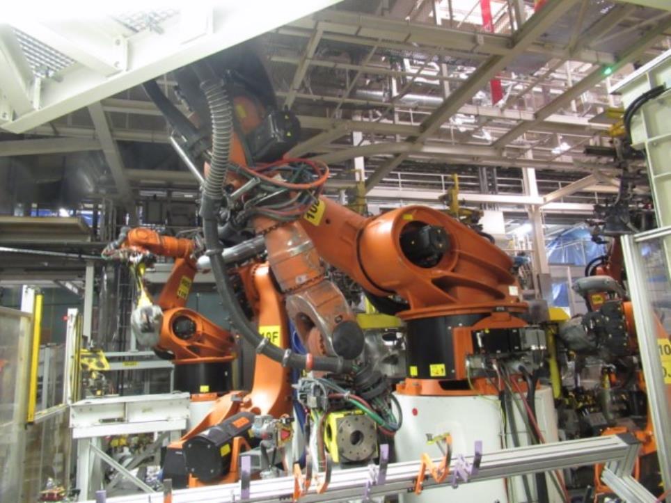 metal working machinery and industrial robots-5