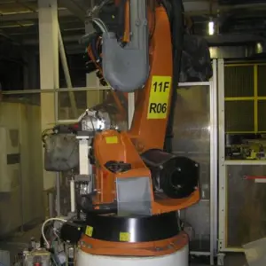 8 robots industriales (AB1 3830) KUKA