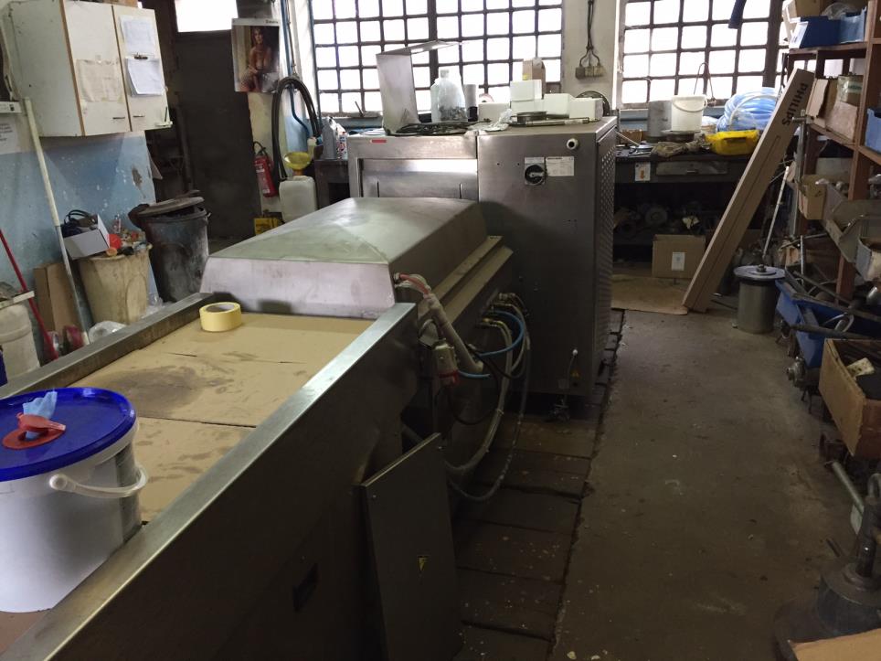 well-maintained dairy filling and packaging lines -4