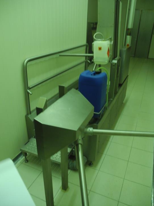 
Meat processing machines 
-1