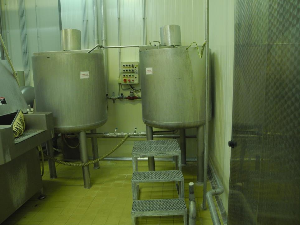 
Meat processing machines 
-1