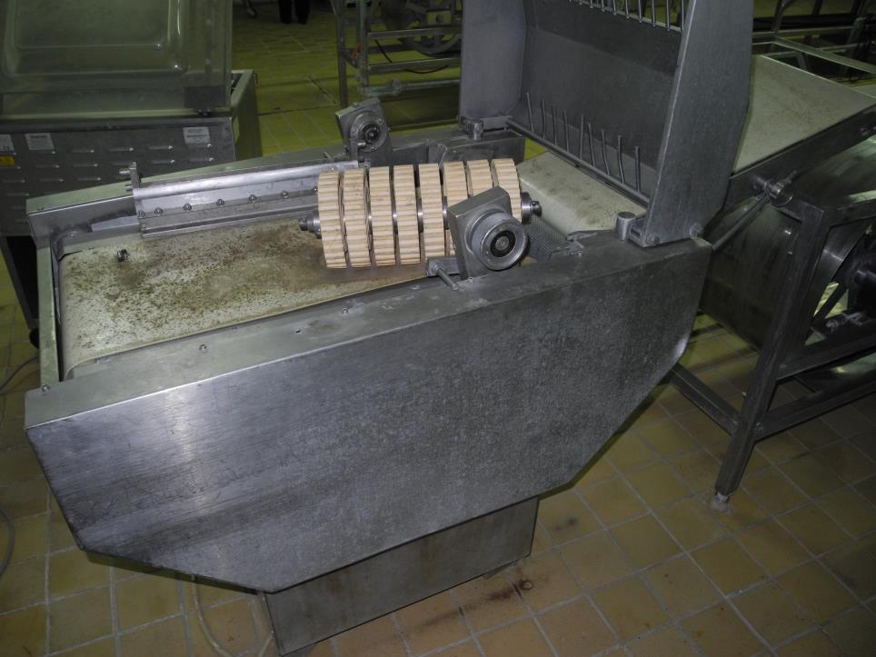
Meat processing machines 
-2