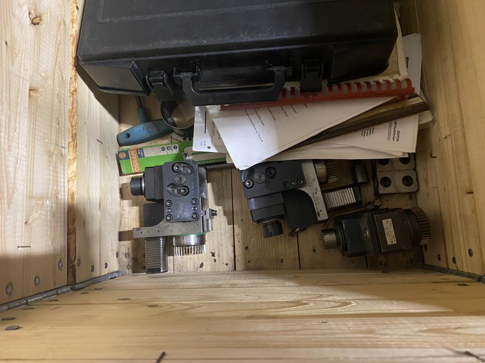 Maszyny i urządzenia do obróbki metali-9