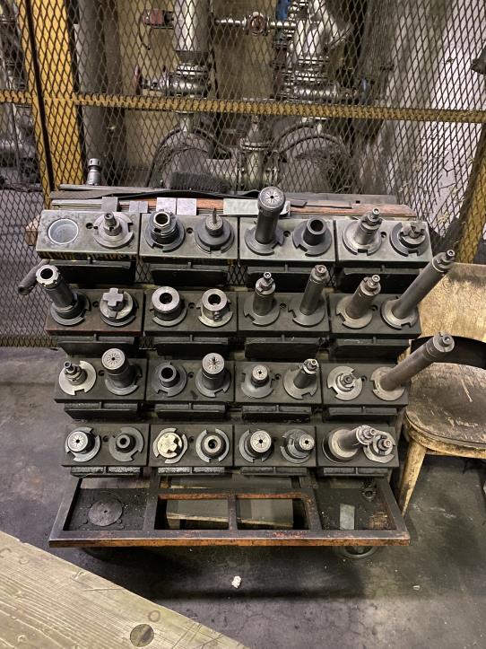 Máquinas e equipamentos para trabalhar metais-16