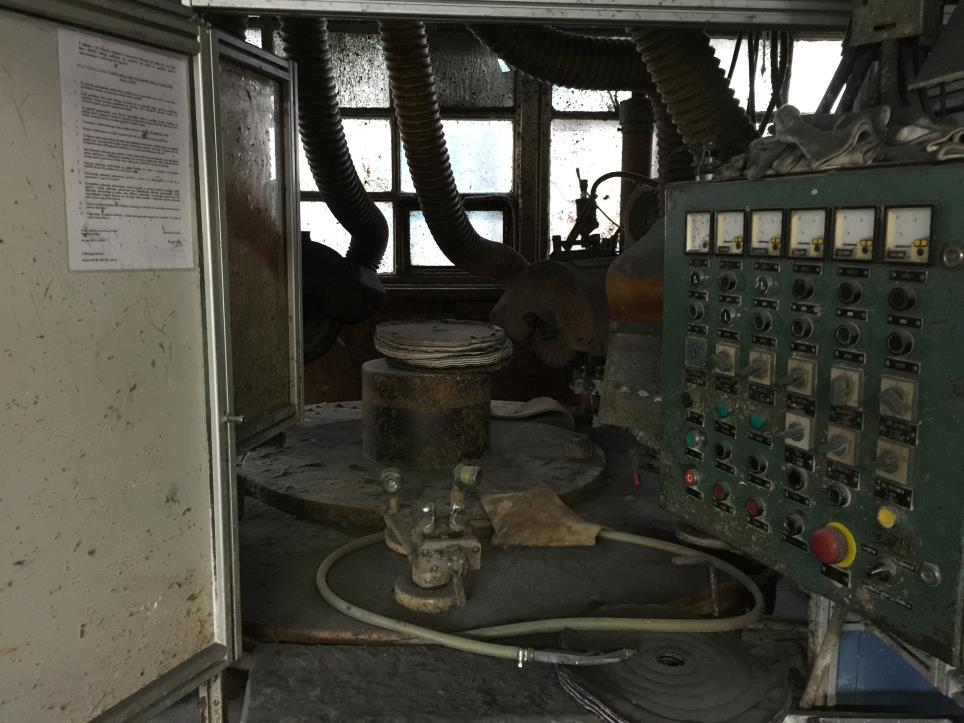 Máquinas e equipamentos para trabalhar metais-1