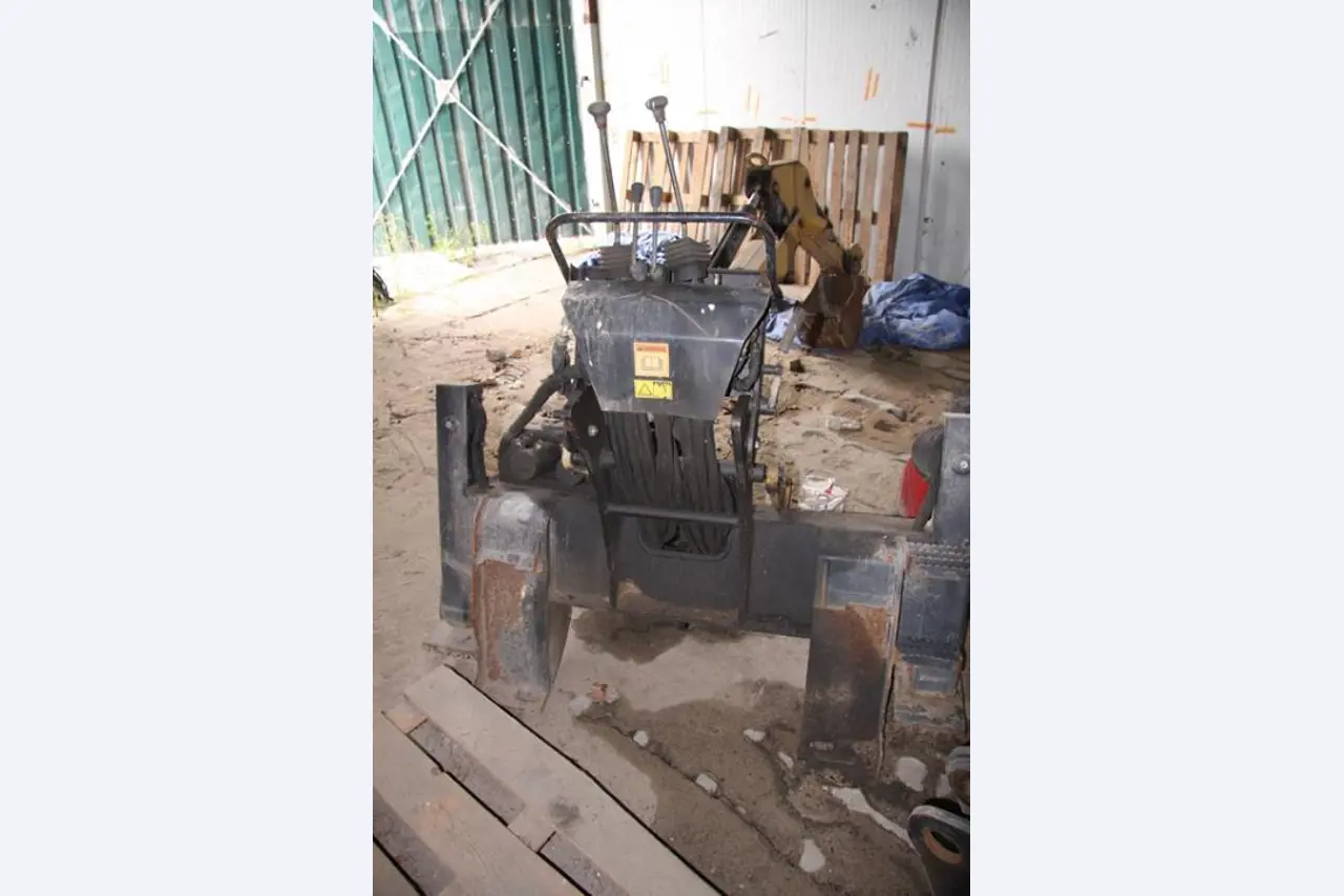 machines de construction d'occasion (pelles, chargeuses sur pneus, etc.)-3