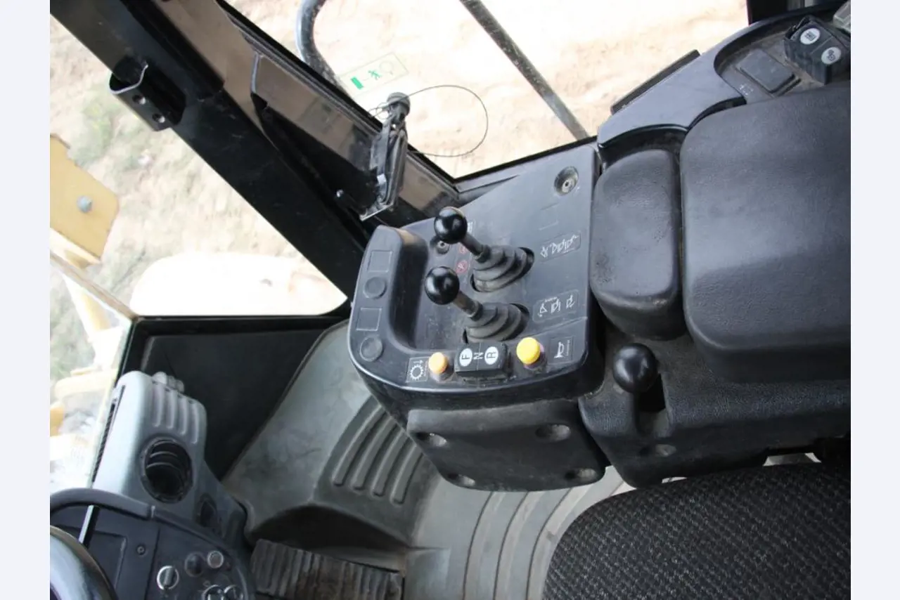 used construction machinery (excavator, wheeled loader, etc.)-4