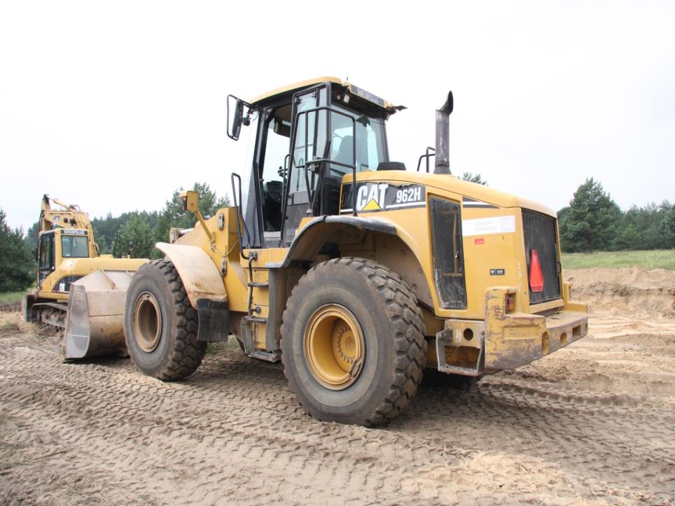 Máquinas de construção usadas (escavadoras, carregadoras de rodas, etc.)-2