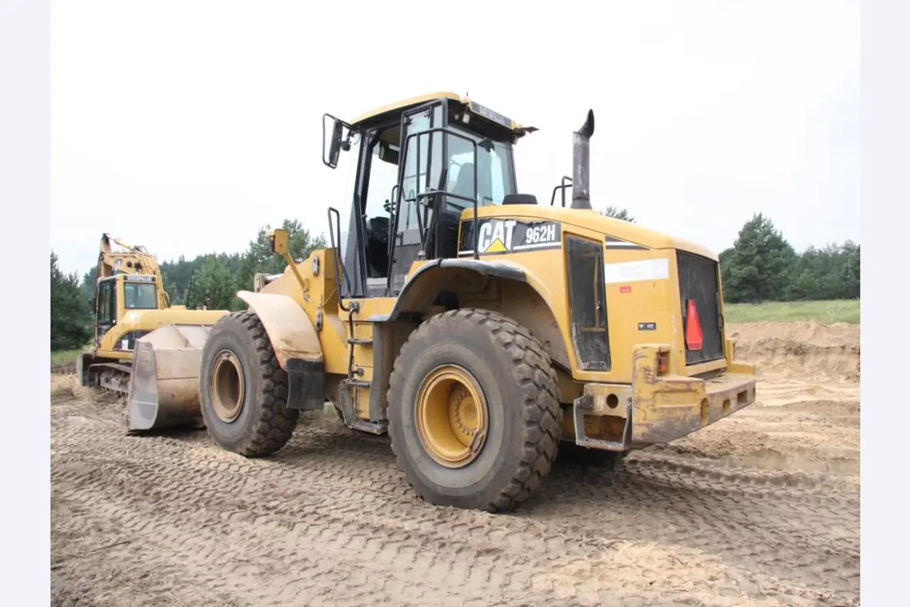 used construction machinery (excavator, wheeled loader, etc.)-2