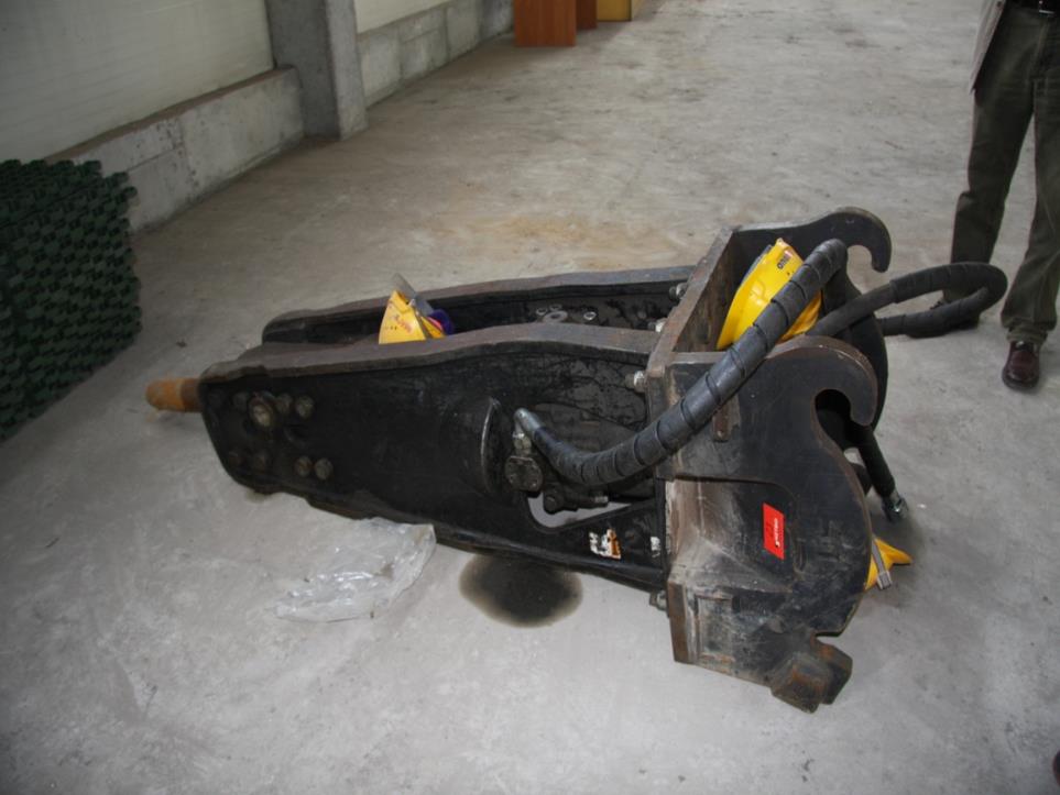 used construction machinery (excavator, wheeled loader, etc.)-1