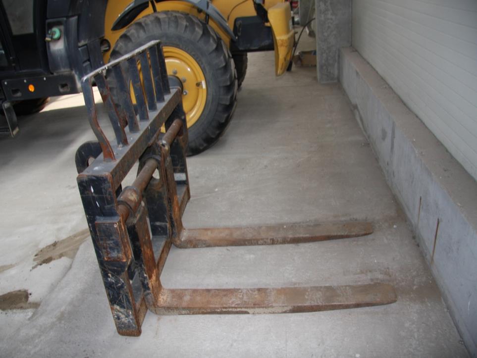 Máquinas de construção usadas (escavadoras, carregadoras de rodas, etc.)-7