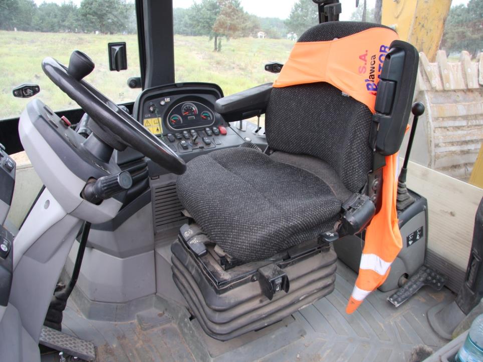 used construction machinery (excavator, wheeled loader, etc.)-5