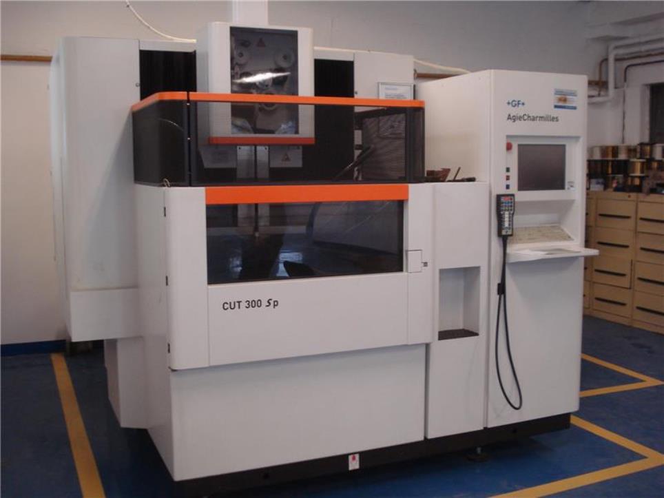 well-maintained wire cut machining center-1