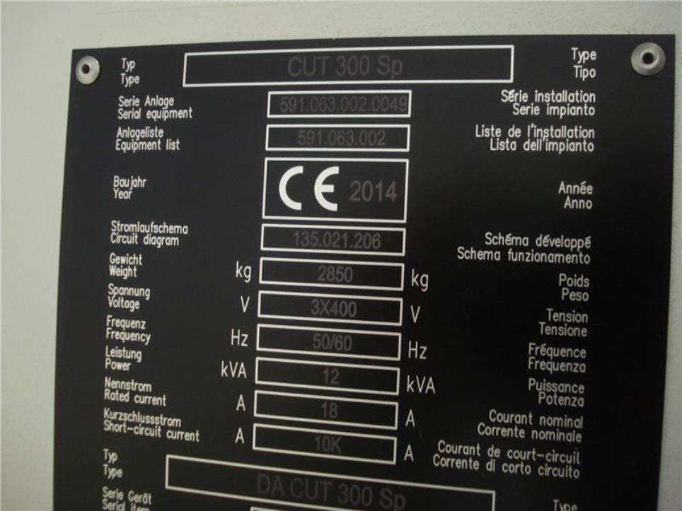 well-maintained wire cut machining center-5