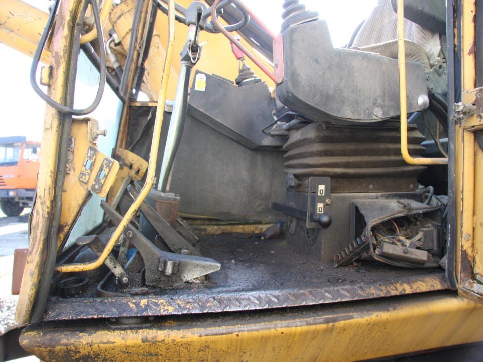 Máquinas e veículos de construção-5