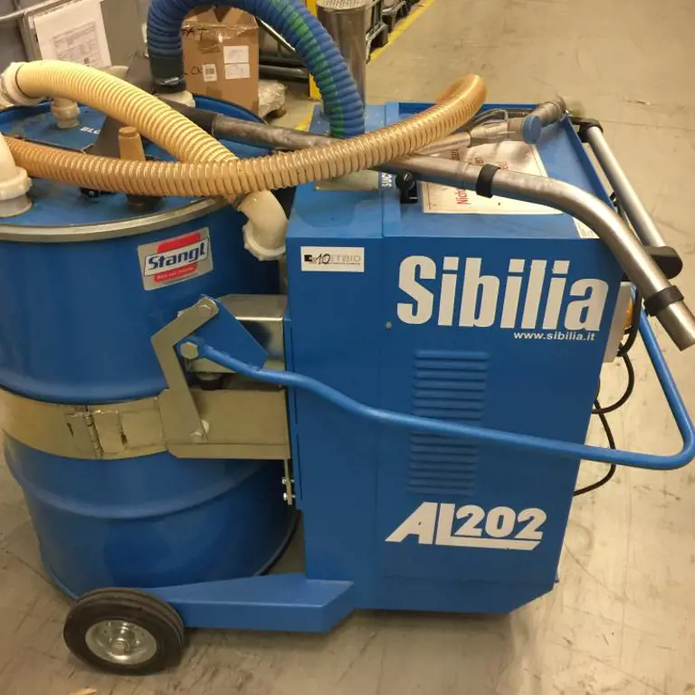 Vacuum cleaner for solids and liquids Sibilia AL 202 M