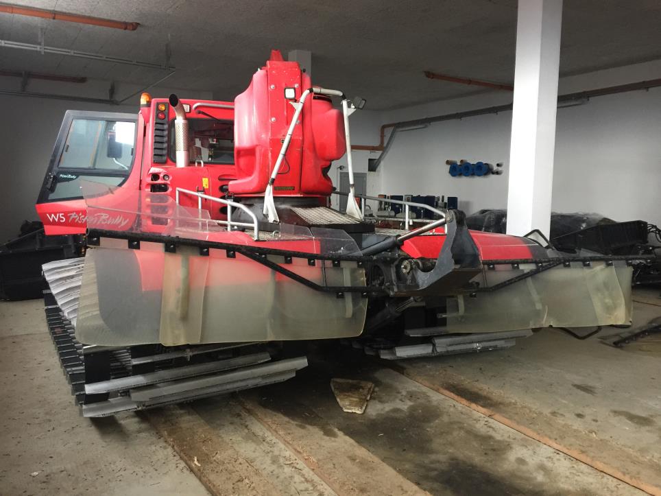 tamping machines (pistenbully) and <br>snow cannons-5
