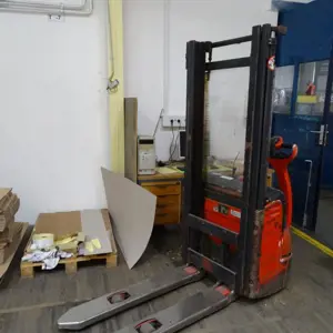 Electric manual forklift  Linde L 10