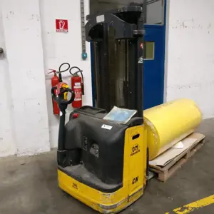 Electric manual forklift OM CN20/2900