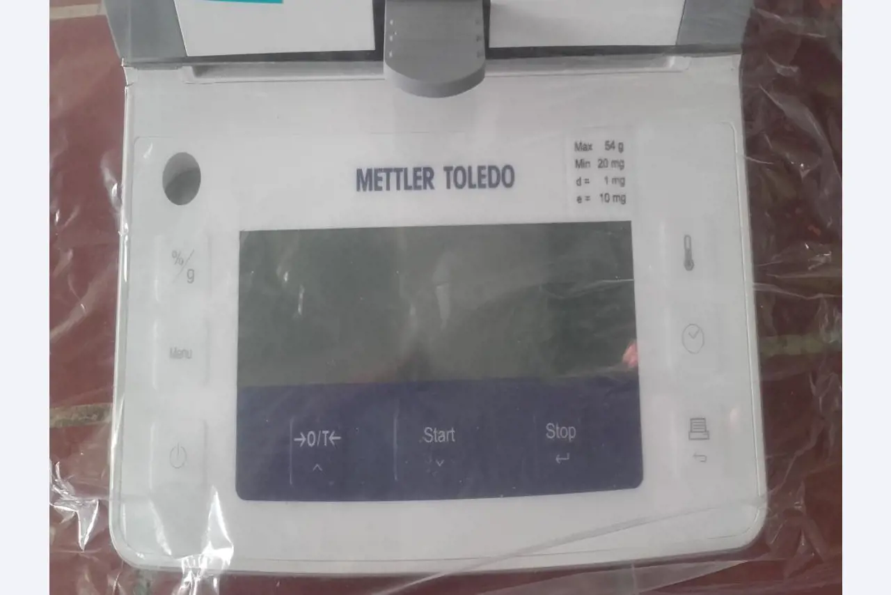 Máquinas e equipamentos para a produção de material de escritório-2