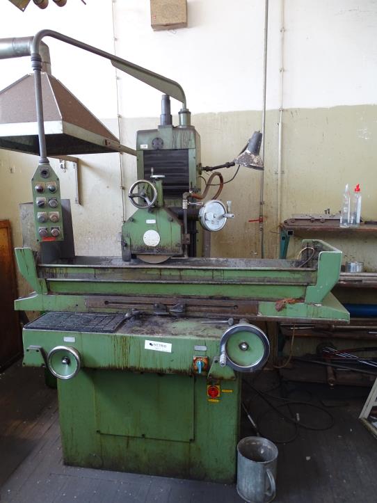 Máquinas e equipamentos para a produção de material de escritório-1