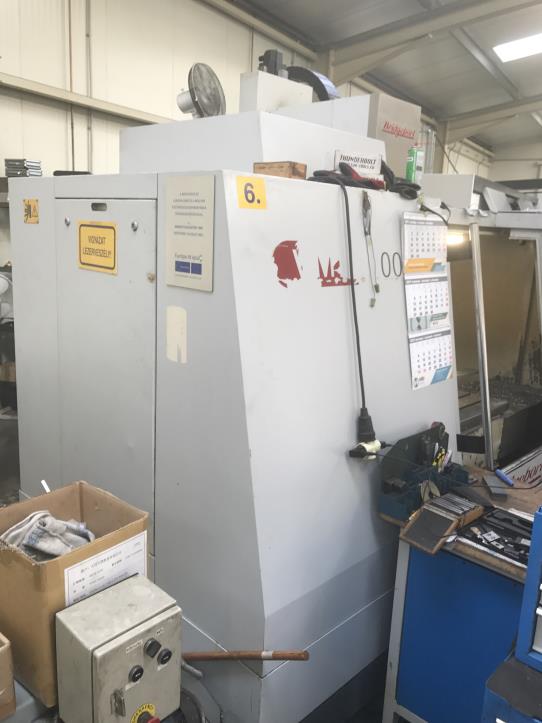 eine HAAS-CNC-Drehmaschine-2