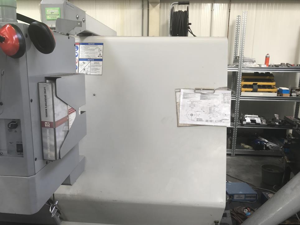 eine HAAS-CNC-Drehmaschine-7