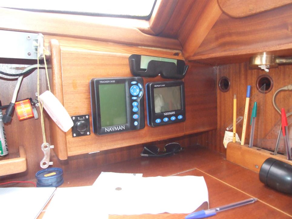 Hochsee-Segelyacht

-12