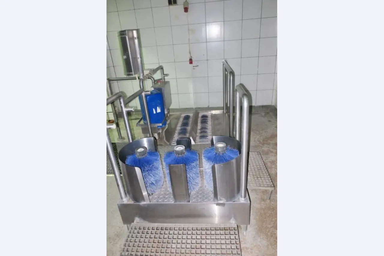 Meat processing machines-2